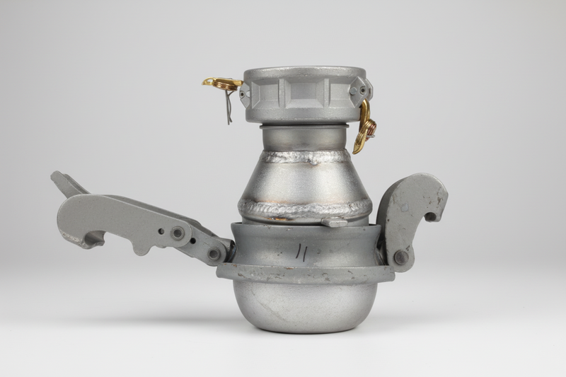 Load image into Gallery viewer, Bauer Male Reducer Female Camlock
