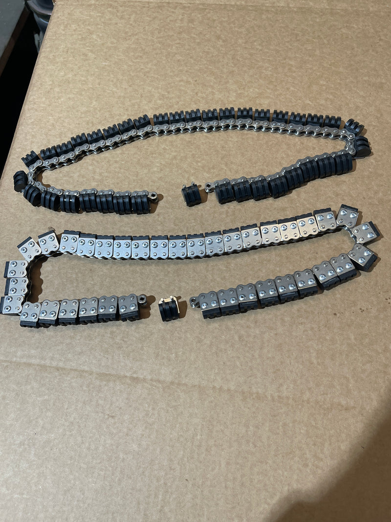 Load image into Gallery viewer, Cues Compatible Cleat Treaded Tracks
