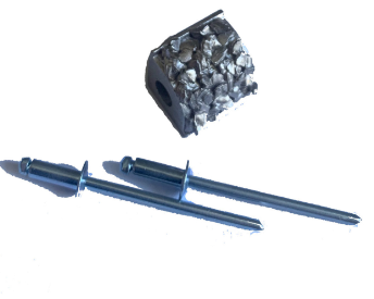 Load image into Gallery viewer, STEEL Carbide Gritted Cleat
